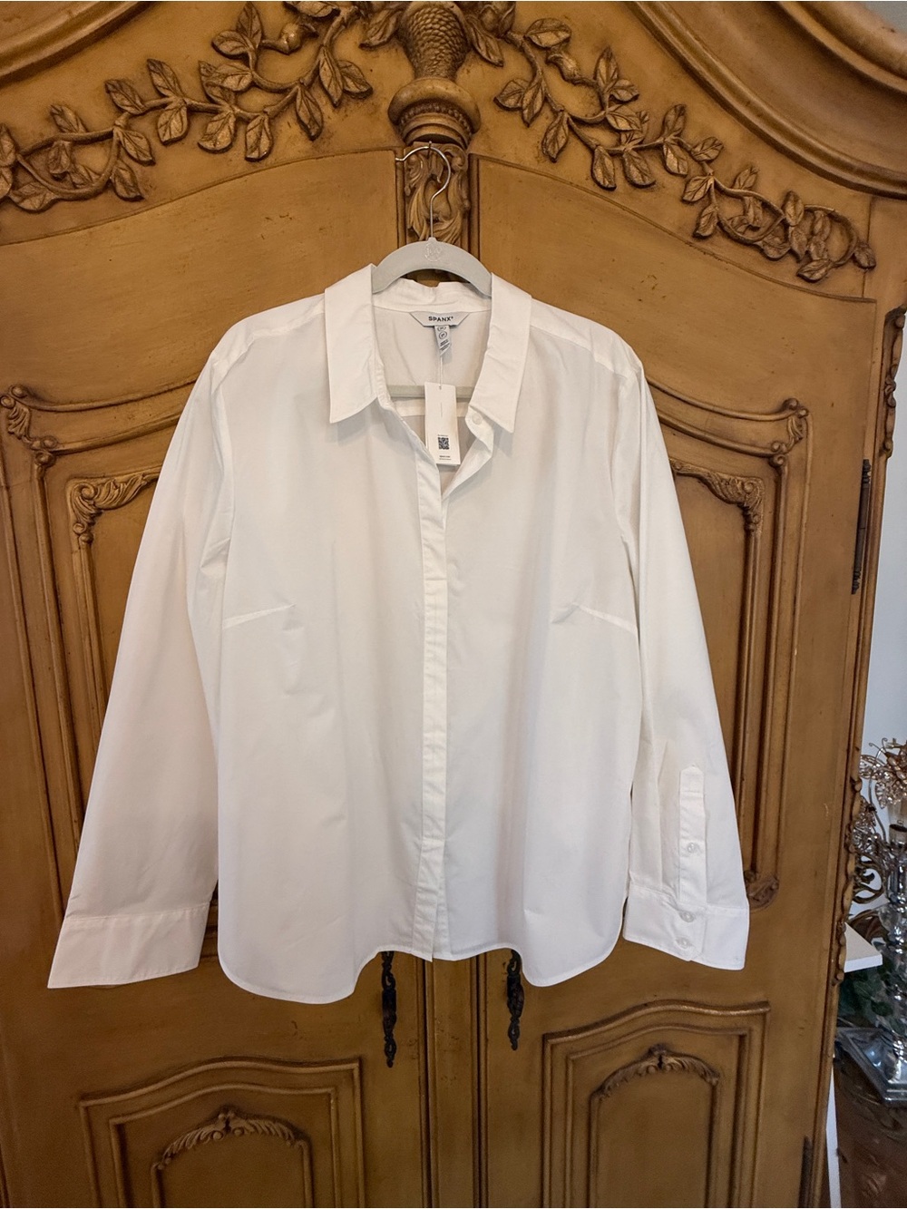 White Pull Over Shirt - Classic Tailored Fit - Picture 2 of 10